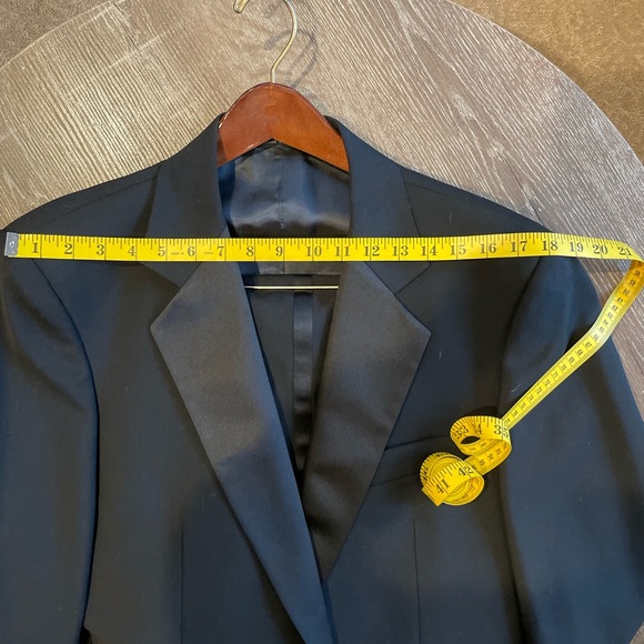 Milano Scala Tuxedo - Picture 12 of 12